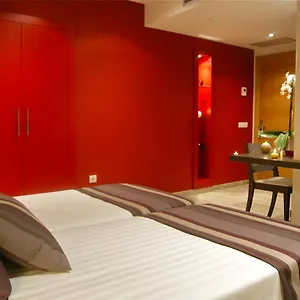 Restaurante Y Alojamiento Can Mach Gasthof Tapis